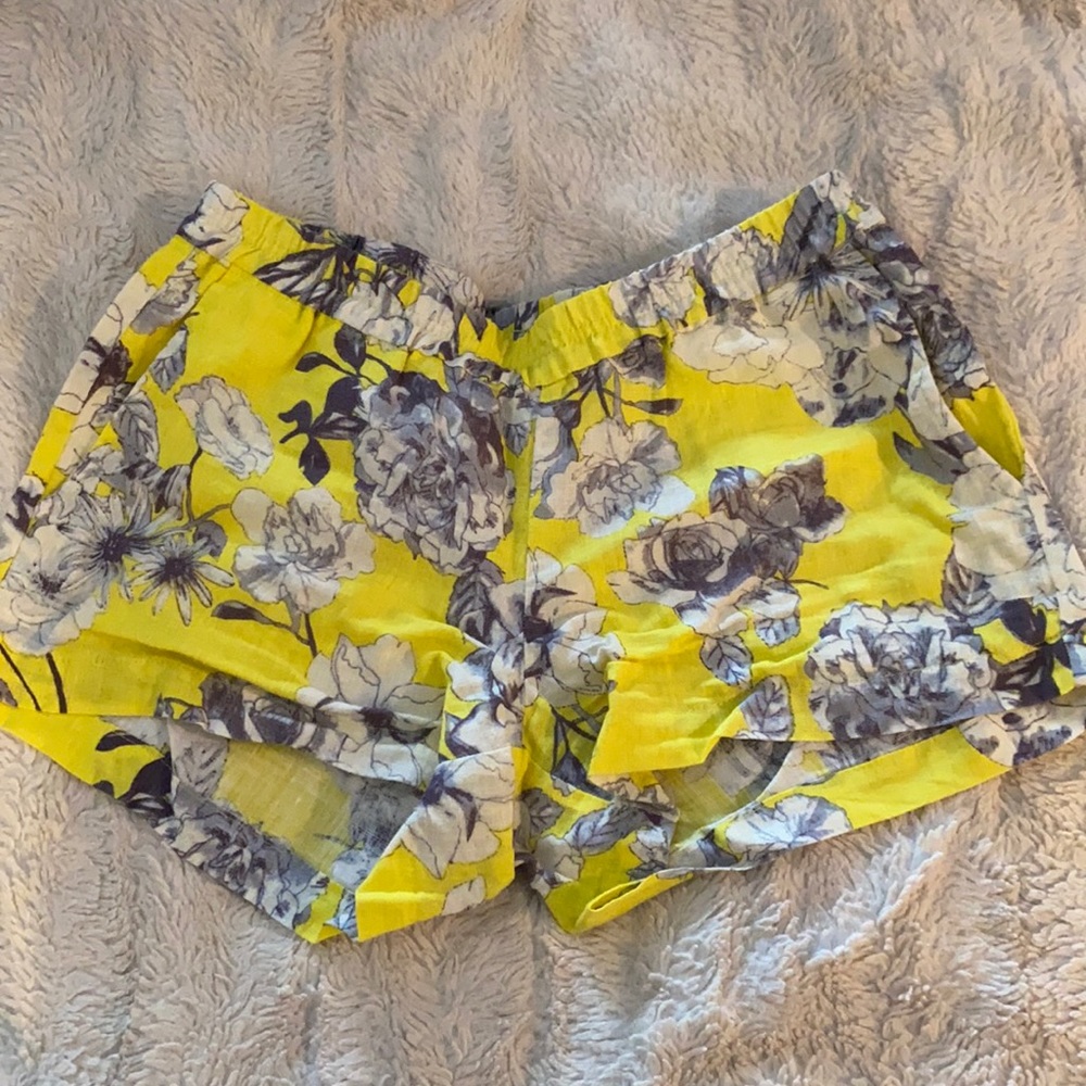 Floral linen shorts size 4